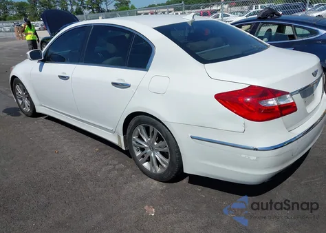 2012 Hyundai Genesis 3.8 z USA, uszkodzony, nr VIN KMHGC4DD0CU185198